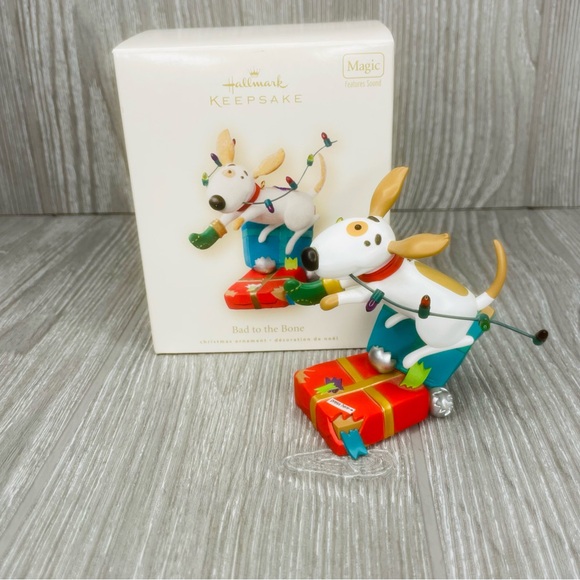 Hallmark Christmas ornament 2008 Bad to the Bone Musical singing light ornament - Picture 7 of 12
